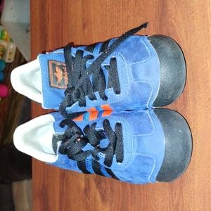 Adidas Boys Baseball Shoes for Turf size 5
